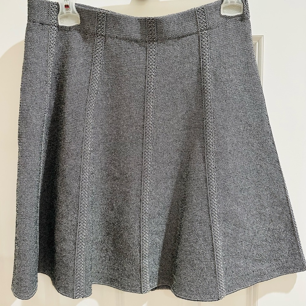 Zara black & white business skirt Size Med